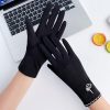 Summer Sunscreen Anti-ultraviolet Ice Silk Thin Gloves