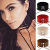 2 PCS Simple Personality Punk Sexy Bound Collar Fashion Velvet Collar Bone Necklace, Random Color Delivery