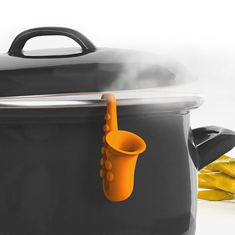 Horn Saxophone Silicone Pot Cover Raises Anti-overflow Device, Random Color Delivery