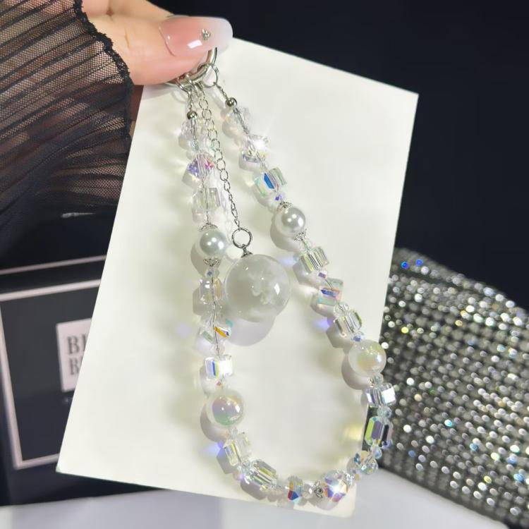 Cloud Glow-In-The-Dark Bead Pendant Mobile Phone Chain