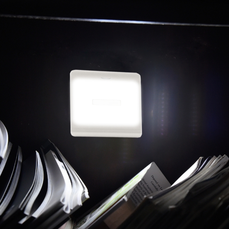 LED5896_11.jpg