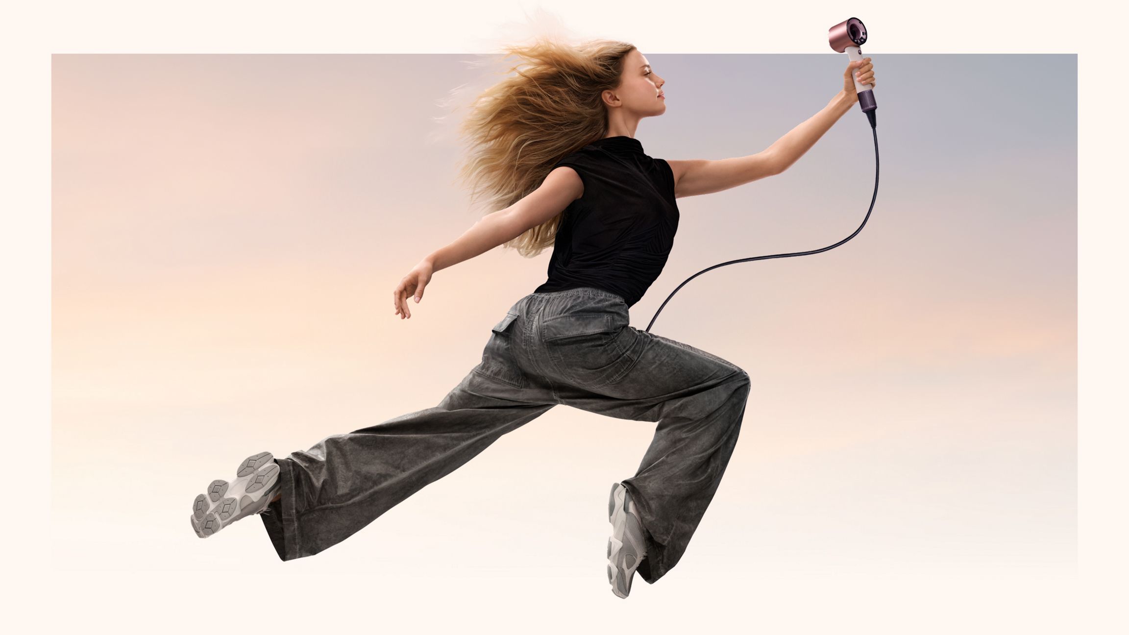 Web_921_T3T4_Gallery_Card_3 Dyson Supersonic Travel Hair Dryer