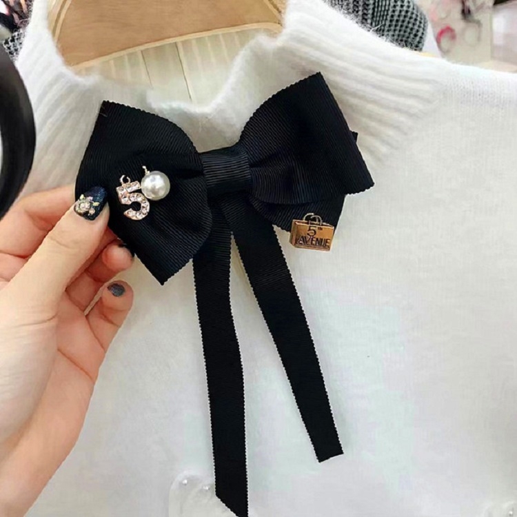 Ladies Three-dimensional Letter Cloth Brooch College Style Sweet Long Ribbon Bow-knot Bow Tie Costume Accessories