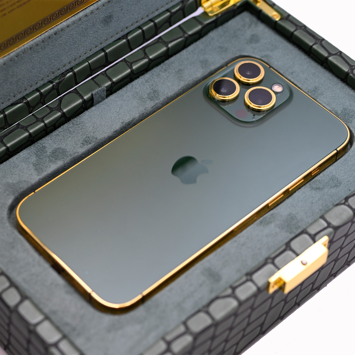 Caviar Luxury 24k Gold Frame Customized iPhone 13 Pro Max 128 GB Royal Green
